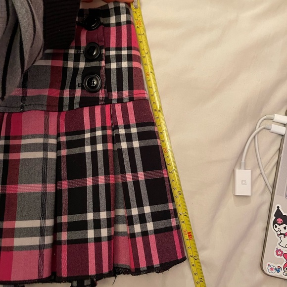 Plaid mini skirt - Picture 3 of 3